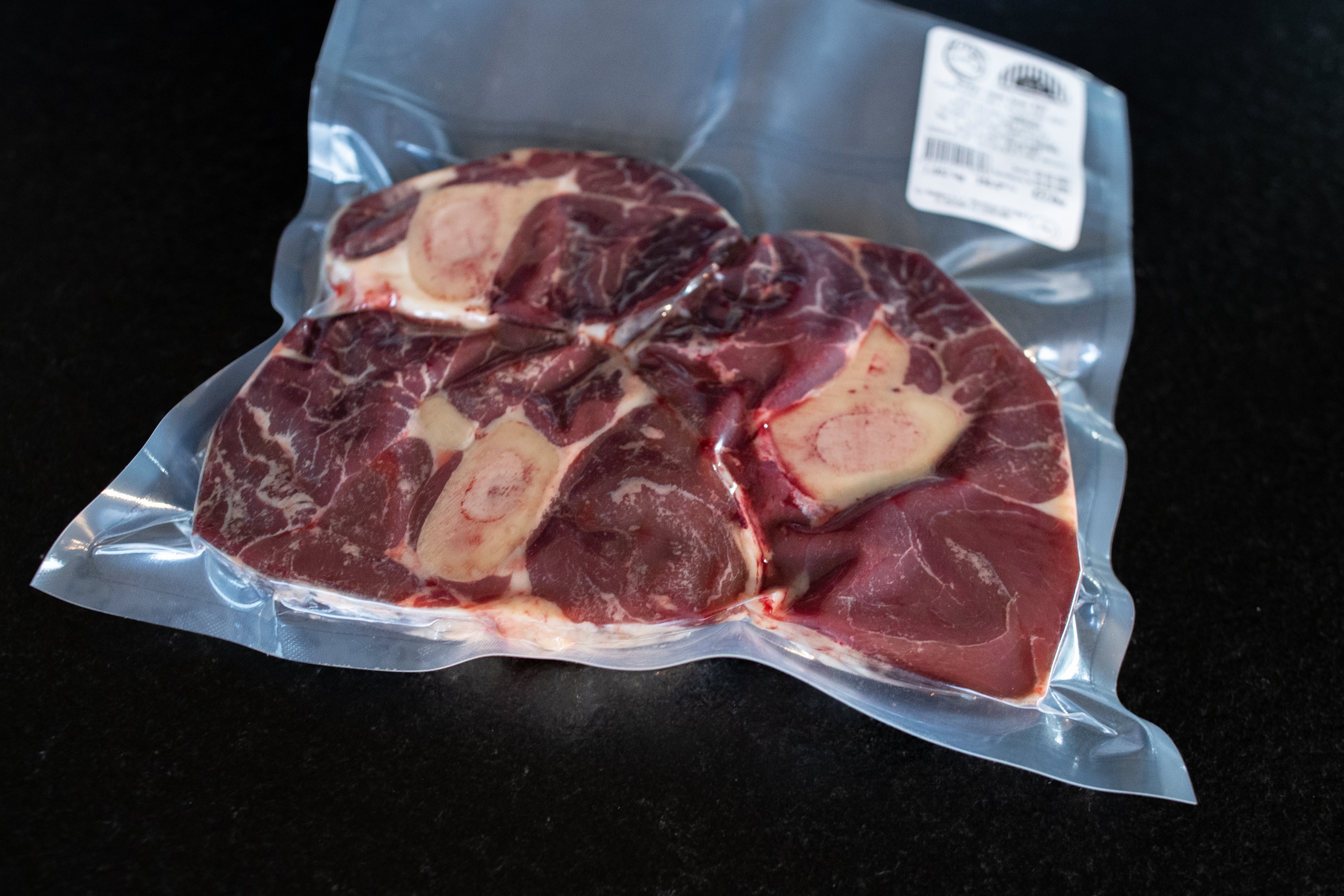 Vakuově balené hovězí osso buco Fox Meadows – čerstvé hovězí pro dušené speciality a omáčky